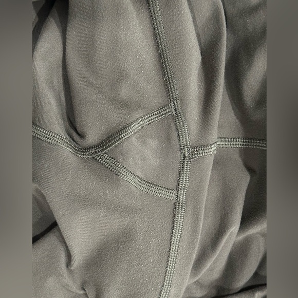 Lululemon Groovy Flare Olive Green - Picture 7 of 7